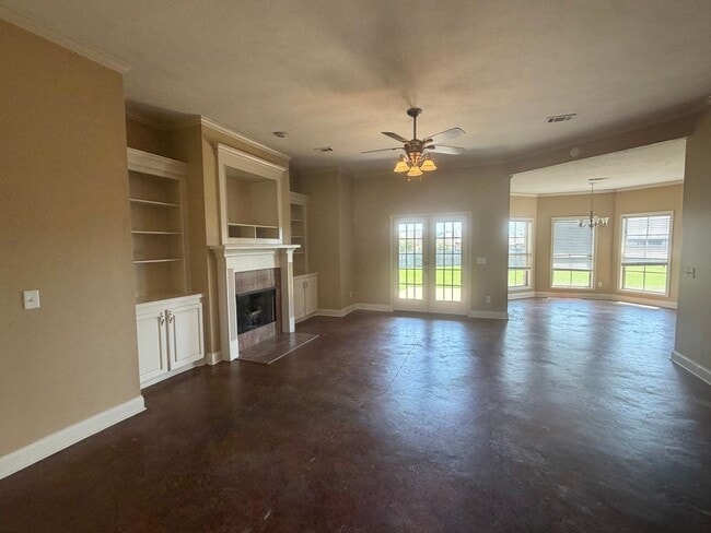 Photo - 138 Palin Drive