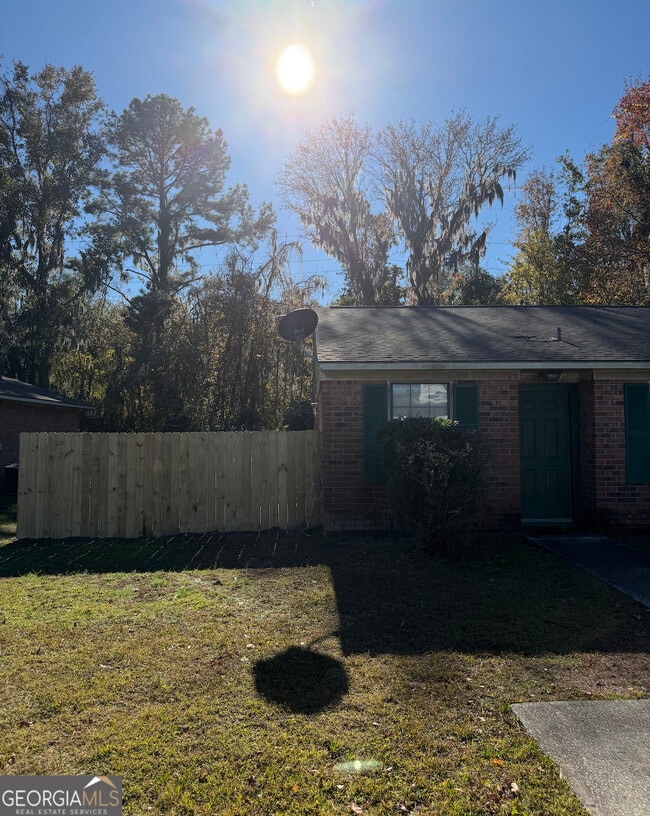 Photo - 406 Admiral's Walk Dr