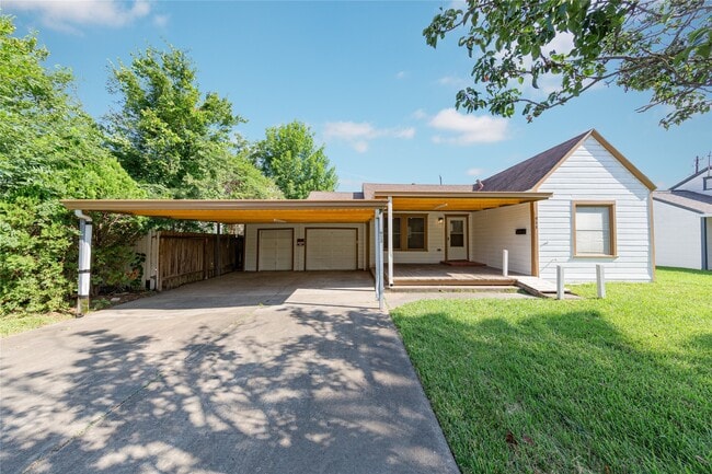 Photo - 913 Willow St