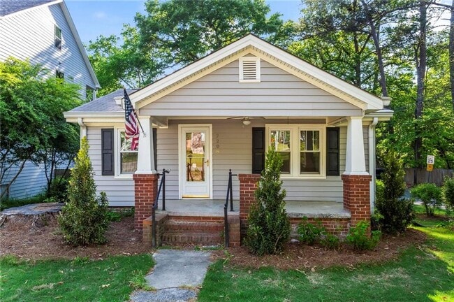 Building Photo - 2208 Forrest Pl NW