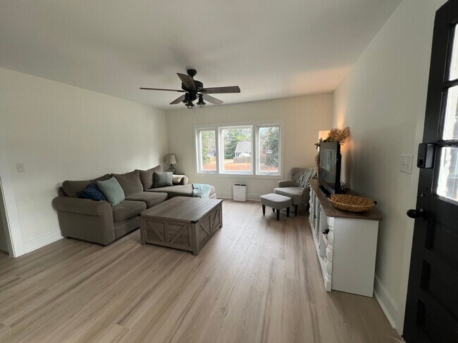 Photo - 506 S Spring Ave