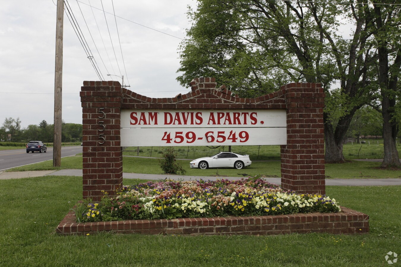 Photo - Sam Davis Apartments