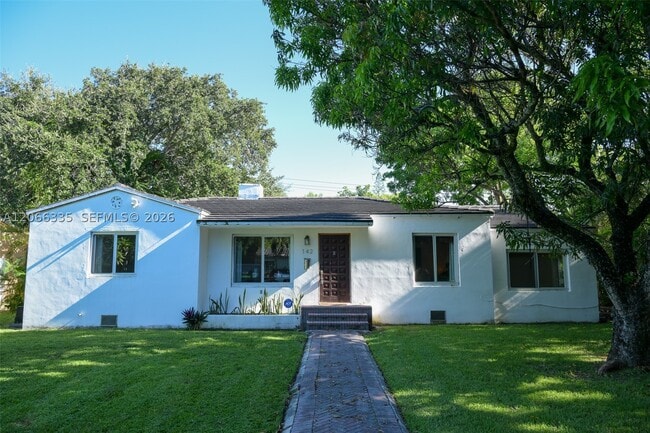 Photo - 142 NW 98th St