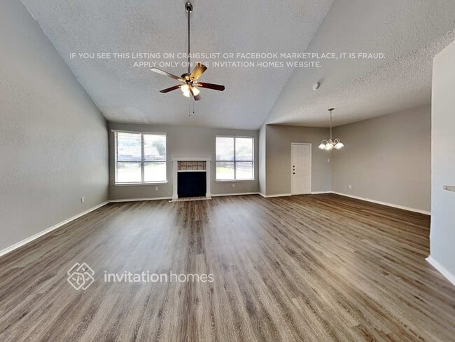 Photo - 2317 Roanoke Cir