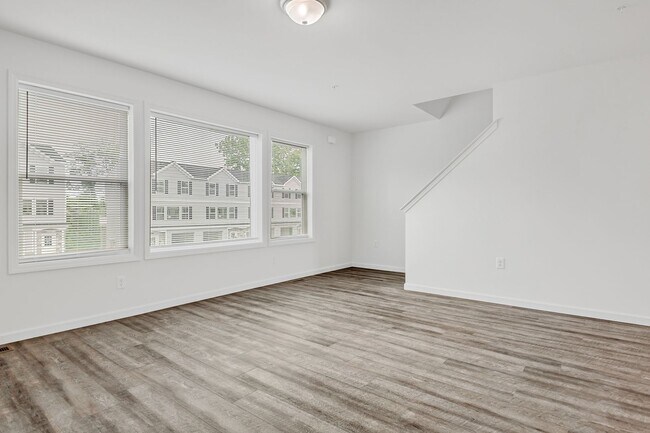 413 Lindsay Dr