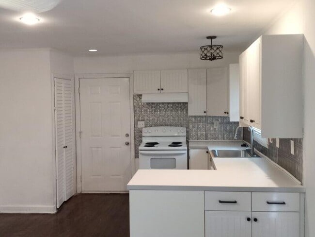 Photo - 3545 Orchard St