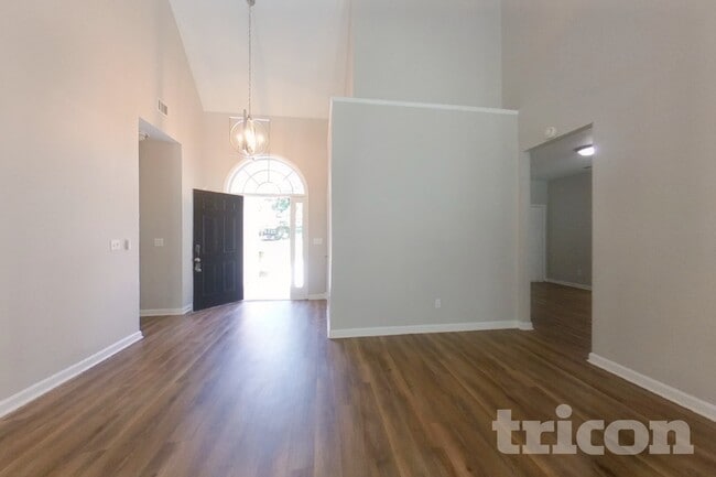 6863 Timberhead Way