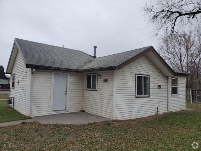 Building Photo - 2 bedroom in Billings MT 59101 Rental