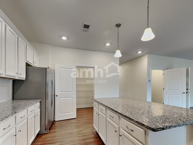 Photo - 183 Larragan Dr