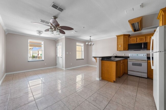 Photo - 106 E Campeche St