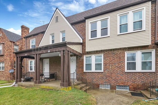 Photo - 940 Geers Ave