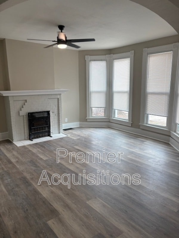 Photo - 404 E 8th St