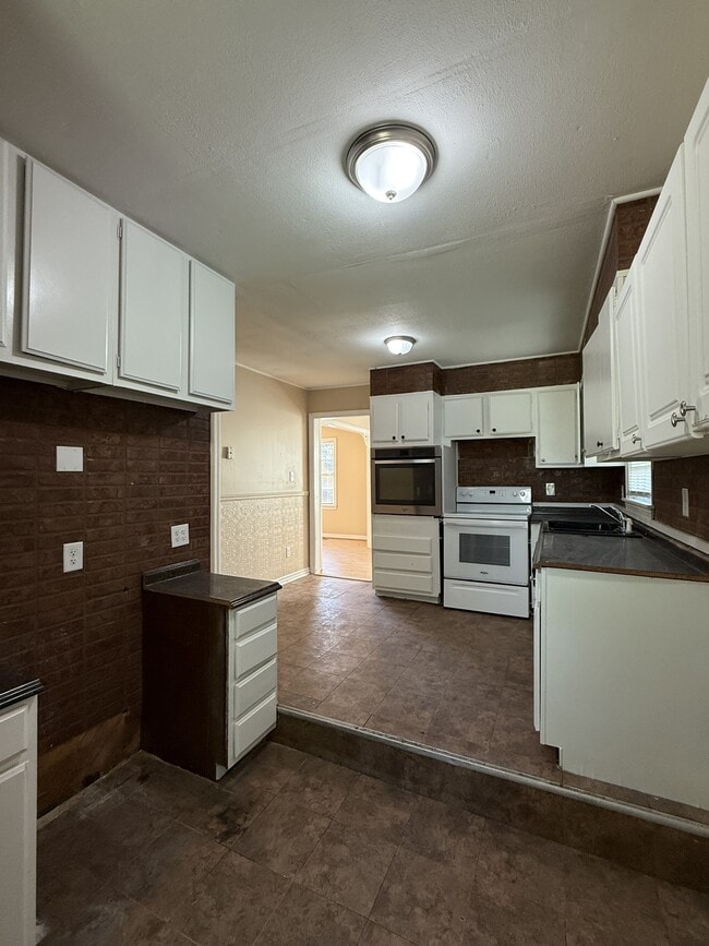 Photo - 2320 5th St NW