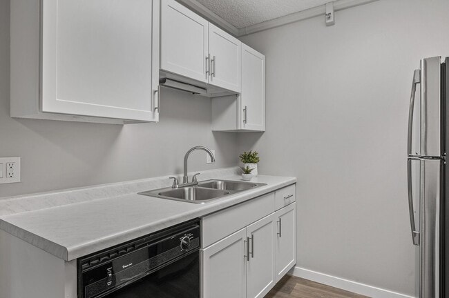 Photo - Hillcrest Place Apartments