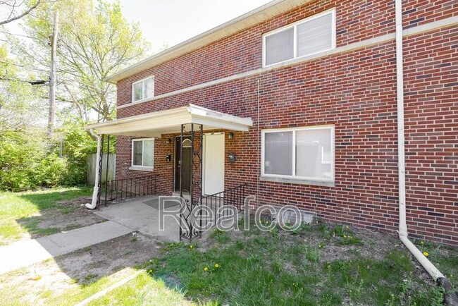 Photo - 830 S Harris Ave House