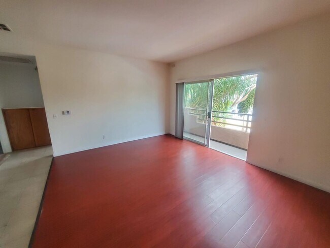 11459 Collins St Unit 217