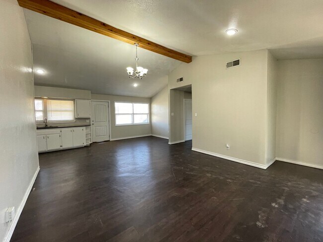 Photo - Pre-Leasing 4 bed 2 bath