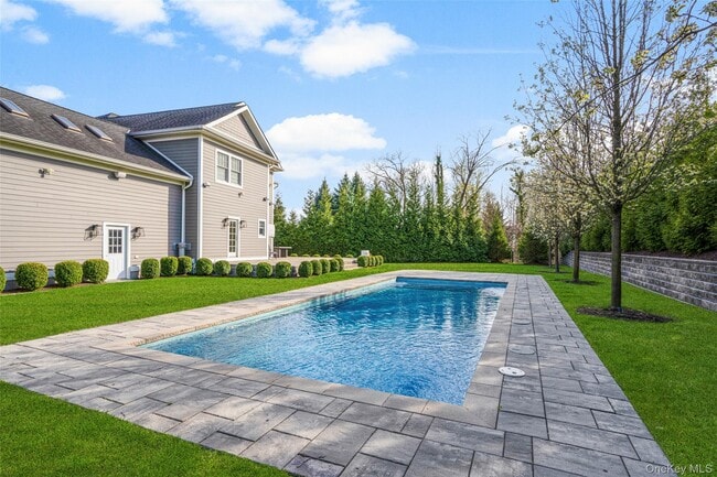 Photo - 16 Hilltop Dr