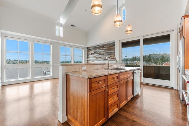 Building Photo - SECR - 470 Second Street (Residential) Unit 474