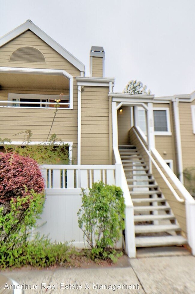 2 br, 2 bath House - 1490 E Foxboro Drive #2 - 2 br, 2 bath House - 1490 E Foxboro Drive #2