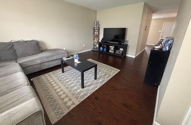 Photo - 6503 Dunn Dr