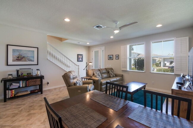 Photo - 1112 Turnbridge Dr