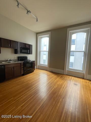 Photo - 564 S 4th St Unidad 308