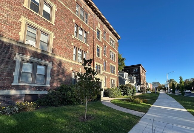 Photo - 100-130 Elm Street