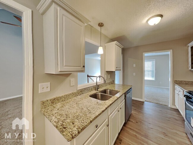 Photo - 1013 Vineyard Walk