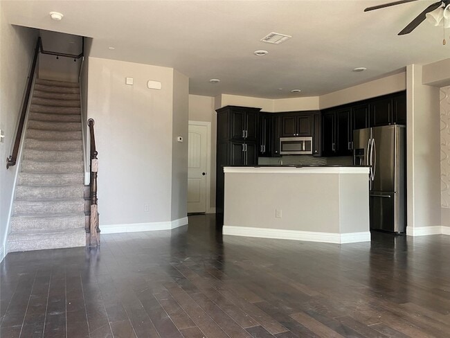 Photo - 4232 Charles St