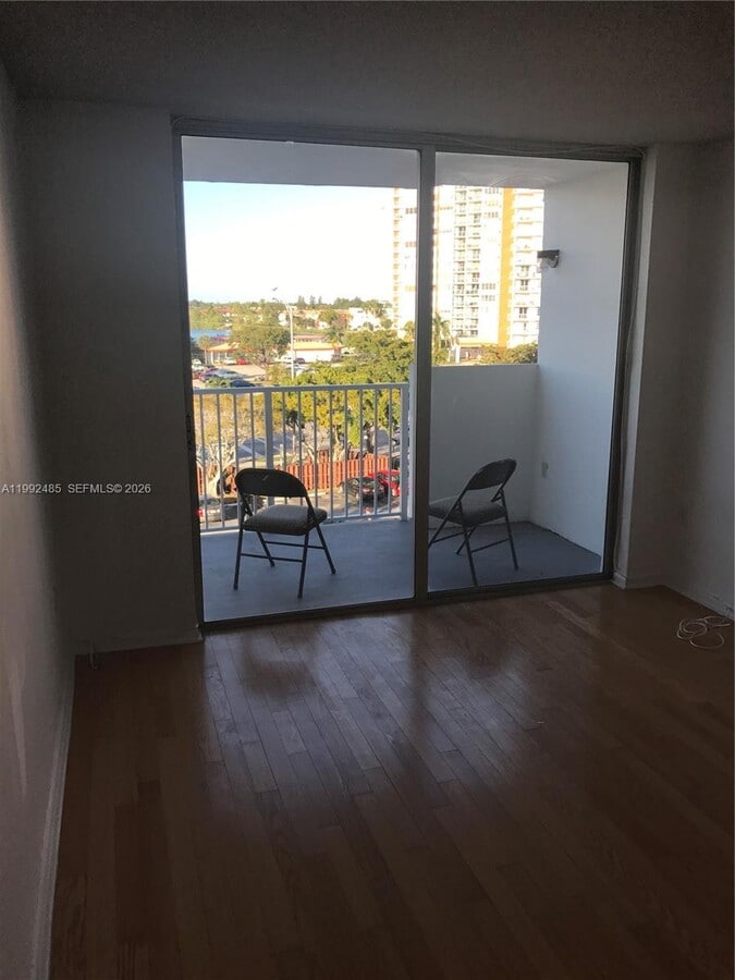 Photo - 1200 NE Miami Gardens Dr Unit 504W