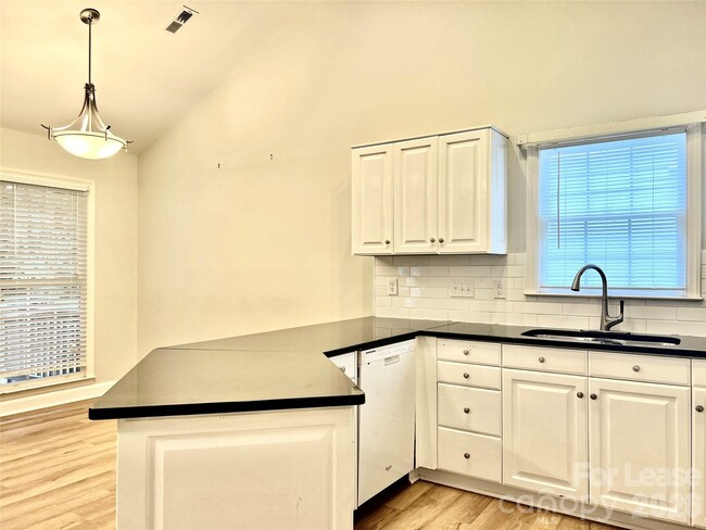 Photo - 4409 Stonefield Dr