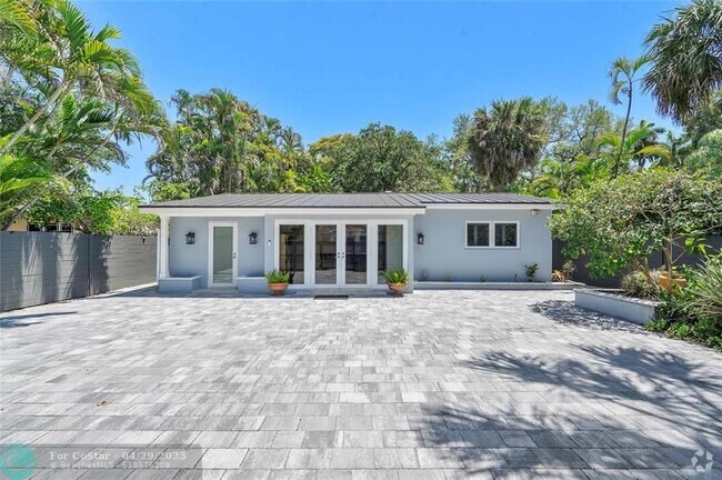 Building Photo - 720 SW 14th Terrace Rental