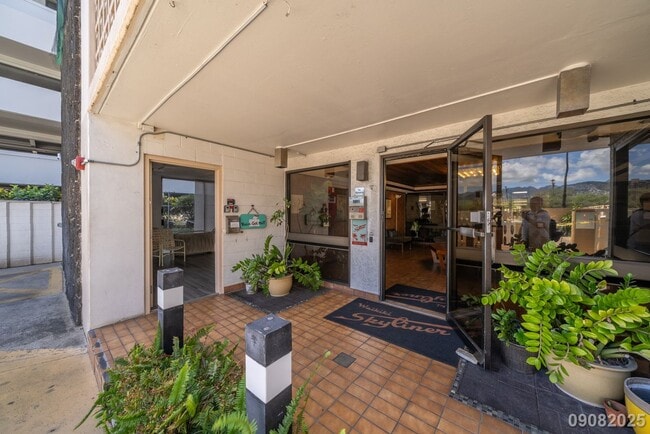 Photo - $2,500/mo / 2BR / 1BA • 755 SF • 1 Assigne...