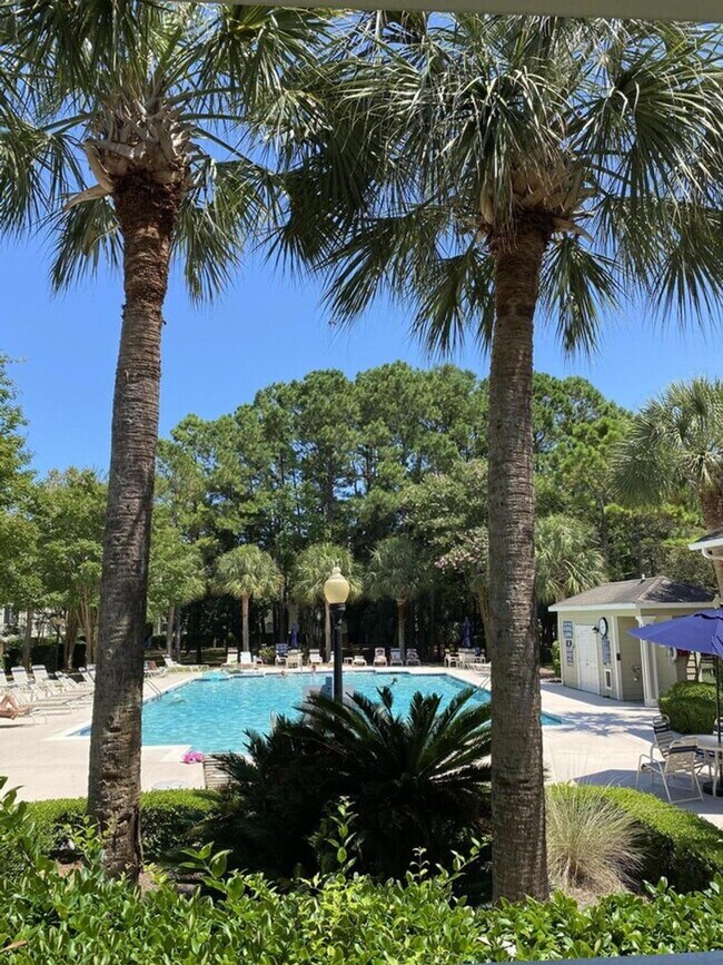 Photo - Beautiful Condo in Mount Pleasant!