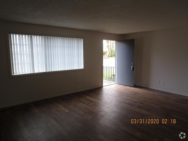 Building Photo - 410 Olney St Rental