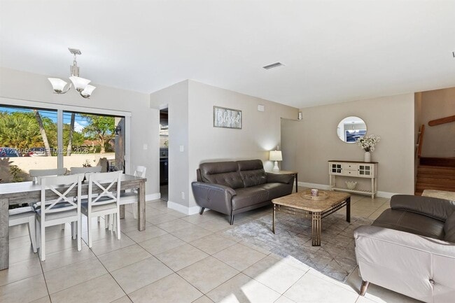 Photo - 4119 Coral Springs Dr