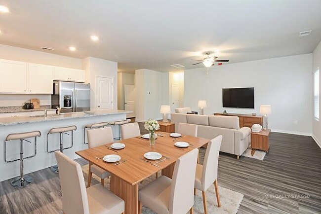 Photo - 179 Dorian Lp