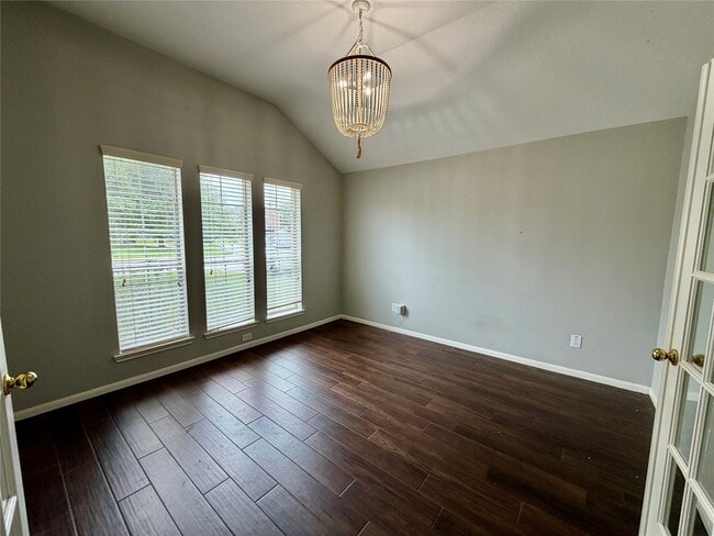 Photo - 25206 Barmby Dr