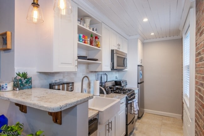 Photo - 378 Claremont Ave Unit 10