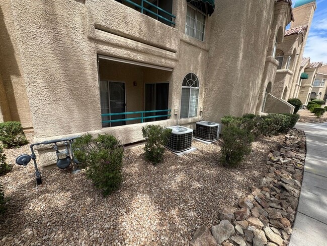 Photo - Charming First-Floor Condo with Resort-Style Amenities