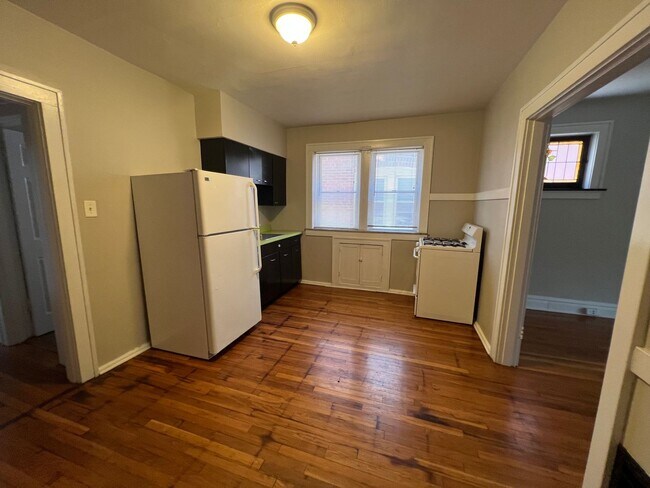 Photo - 5009-5011 Mardel Ave Unit 5009 1F Mardel