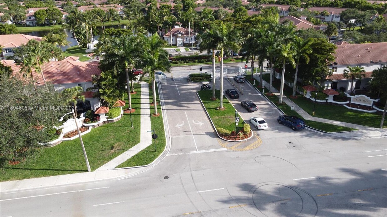 Photo - 2764 SW 83rd Ave (Miramar, FL)