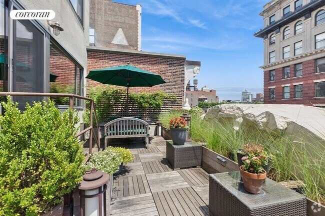 Building Photo - 77 Bleecker St Rental