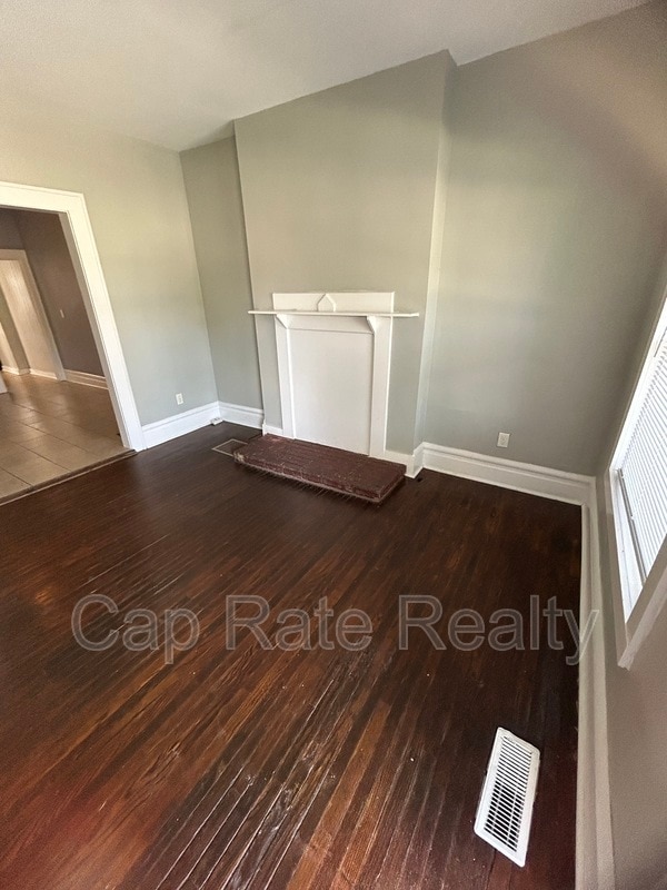 Photo - 807 E 2nd Ave