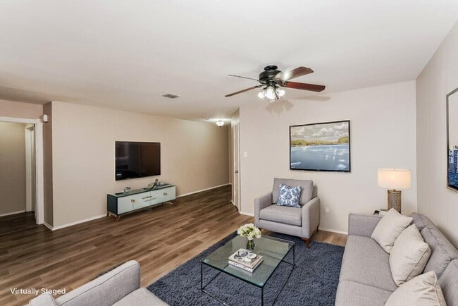 4549 Lacebark Ln