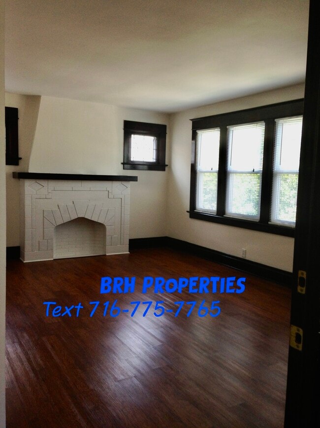 Photo - 100 Somerton Ave Unit Upper