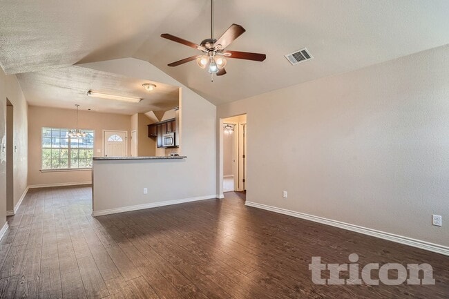 Photo - 3105 Cardinal Dr House