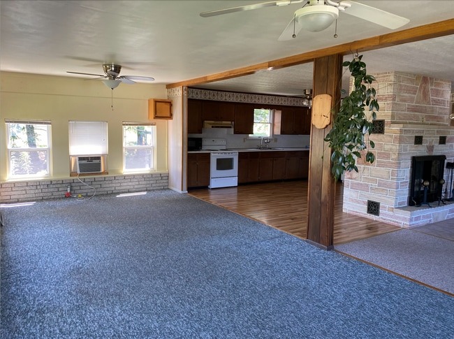 Photo - 2683 Apple Way