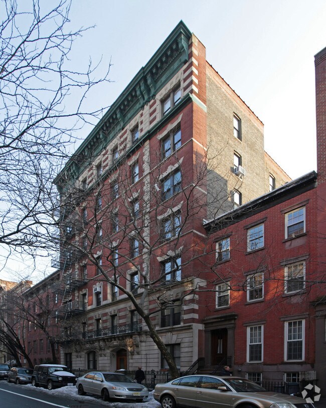 Photo - 234 W 21st St